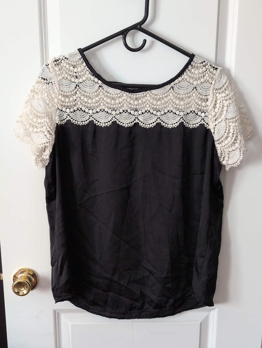 Lace Yoke Short Sleeve Blouse - Black/Cream